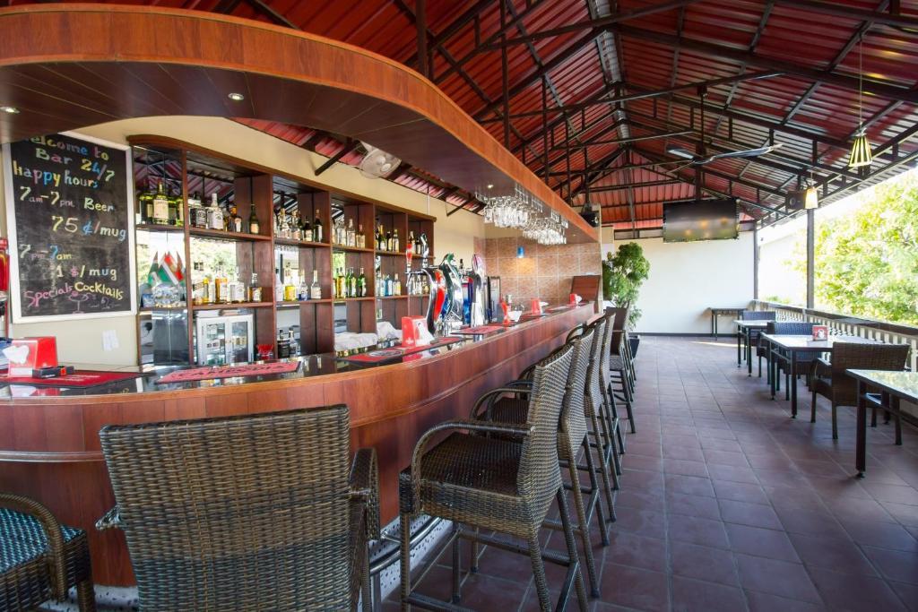 Sakal Guesthouse Restaurant & Bar Sihanoukville Dış mekan fotoğraf